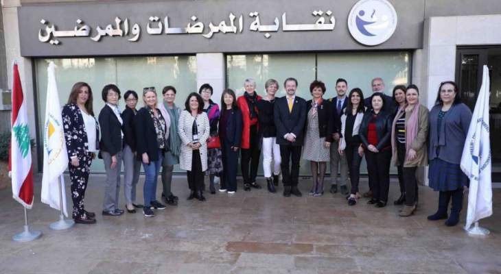 نقابة الممرضات والممرضين: نحذر من خطورة الوضع بظل ارتفاع اعداد المصابين بالفيروس