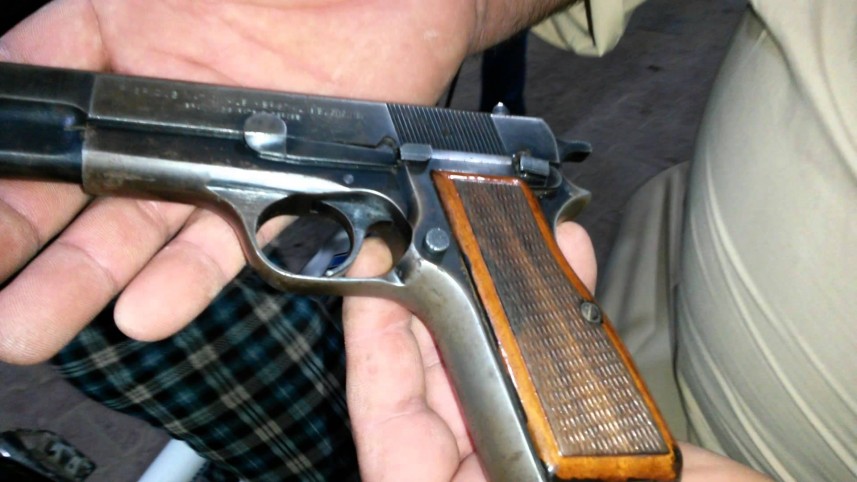 في صبرا.. كان يلهو بمسدس حربي فوقعت الحادثة!