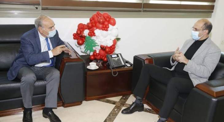 اميل رحمة زار وزير الصحة: إنسانيته تلتقي مع تمرسه العلمي