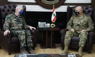 رئيس هيئة أركان الجيوش الفرنسية في اليرزة