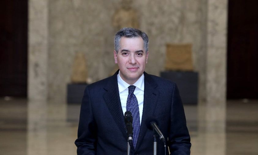 أديب يسعى إلى تأمين لقاحات لسجون لبنان