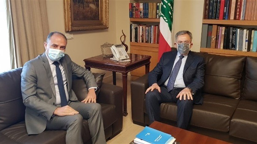 السنيورة اتصل بالراعي ودريان...