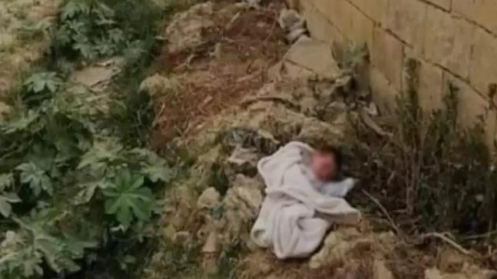 توقيف والدي الطفل الرضيع الذي عثر على جثّته مرميّة بين الأشجار في خلدة