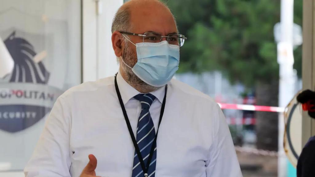 أبيض: كورونا لا يزال نشطًا جدا بالمجتمع