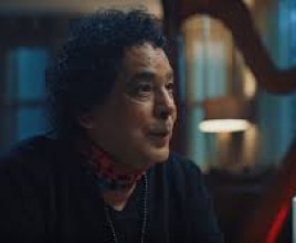 مصر: ارتباك بعد إعلان محمد منير الغناء بالقدس المحتلة.. وتم إلغاء الجولة