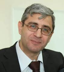 وزير التربية يعلن التوقّف عن التدريس كلياً!