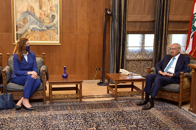 الرئيس بري استقبل السفيرة الاميركية وعرض الاوضاع مع السنيورة