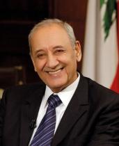  بري للكاظمي: يد الخير أبدا لا تنثني وفعل العراق وفعل أبنائه ومرجعياته الرشيدة مصداق لقوله تعالى "سنشد عضدك بأخيك"