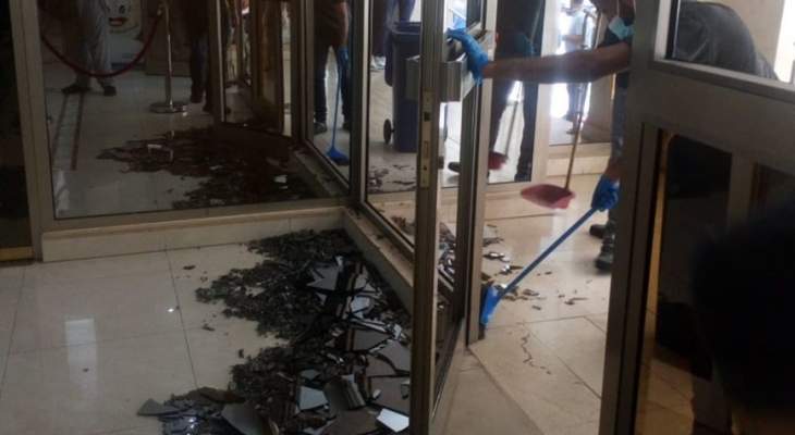 اشكال وتحطيم زجاج بمستشفى المظلوم في طرابلس