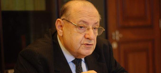 الخازن بحث مع سفير الكرسي الرسولي مساعي الحل في لبنان