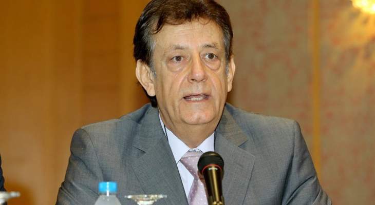 هارون: الامكانيات لدى الجهات الضامنة الرسمية غير كافية لتحمل كلفة طبابة المريض في لبنان