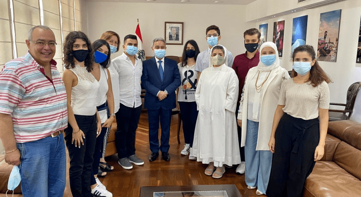 المشرفية التقى وفدا من طلاب مدرسة راهبات  سيدة جبل الكرمل