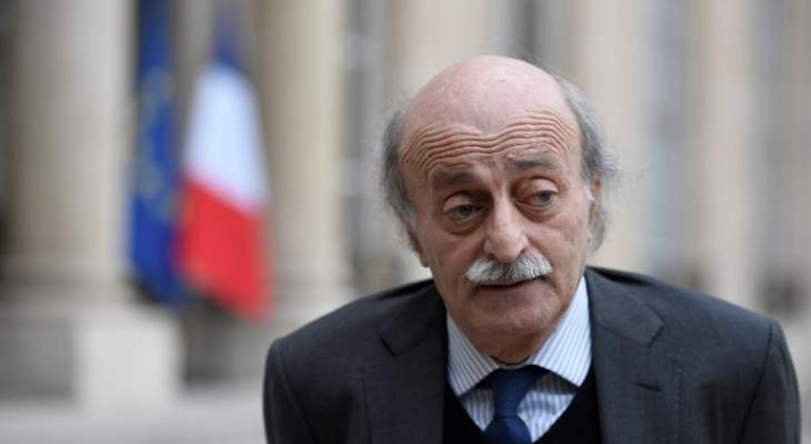 الاخبار: الأردن منيع عبور وفد مشايخ لجنة التواصل الدرزية نحو سوريا بعد زيارة جنبلاط