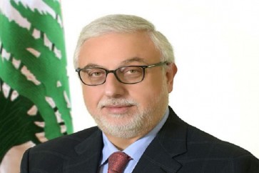 الصمد : لا ثقة