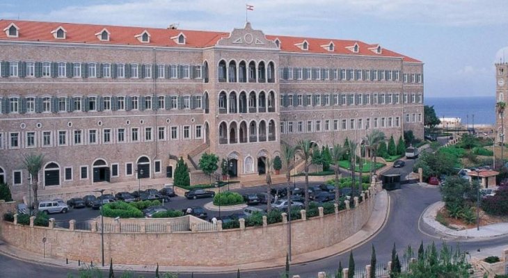 وصول رئيس الوزراء الاردني بشر الخصاونة إلى السراي الحكومي