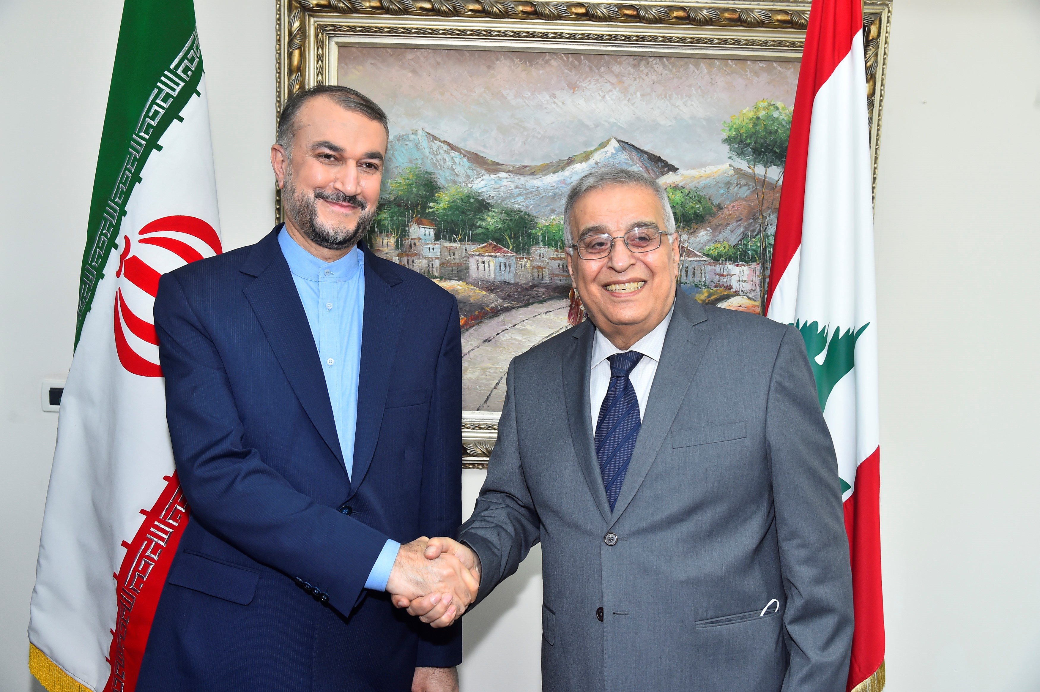 أمير عبد اللهيان: مستعدون لبناء معملين للطاقة الكهربائية للبنان وإعادة إعمار المرفأ