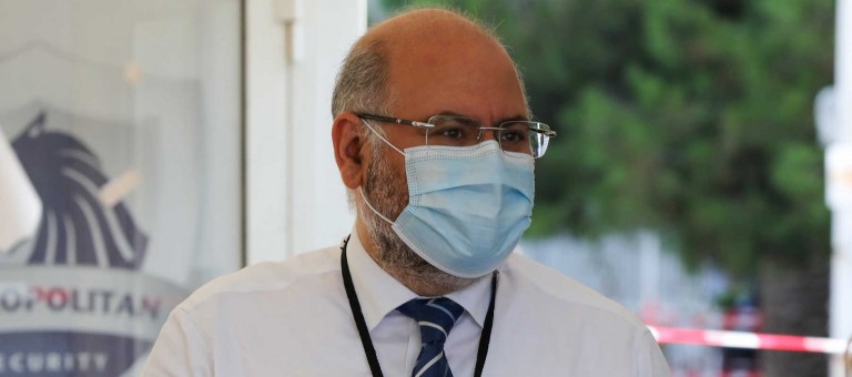 الأبيض: هناك شك بوجود حالتي أوميكرون في لبنان