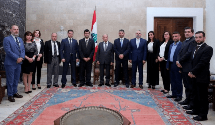 الرئيس عون استقبل وفدي نقابة الصيادلة واتحاد الجودو واكد تمسك لبنان بإعلان حقوق الانسان: البطاقة الدوائية تضبط الأسعار لذلك يجب إقرارها