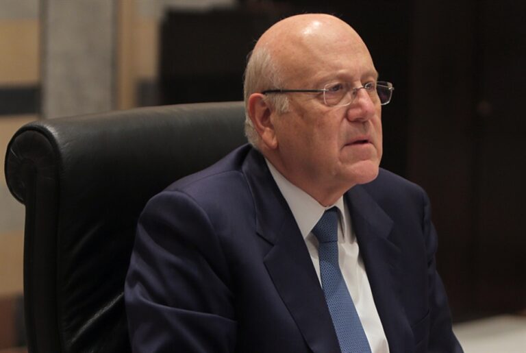 ميقاتي يتريّث رغم ضغط الرئيس عون لتفادي «الأخطر» حكومياً