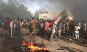 بعد تنحي حمدوك.. واشنطن تدعو لاستمرار الحكم المدني بالسودان
