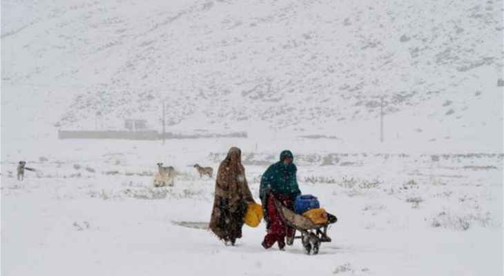 داخلية باكستان: قتلى من بين أشخاص علقوا بسياراتهم خلال عاصفة ثلجية