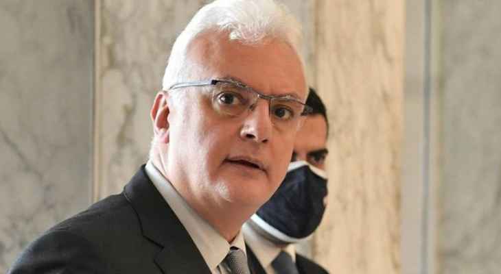 وزير الاتصالات: نستدين المازوت منذ 20 يوما وسلامة رفض تحويل أموال المنشآت النفطية المدفوعة بالليرة للدولار على صيرفة