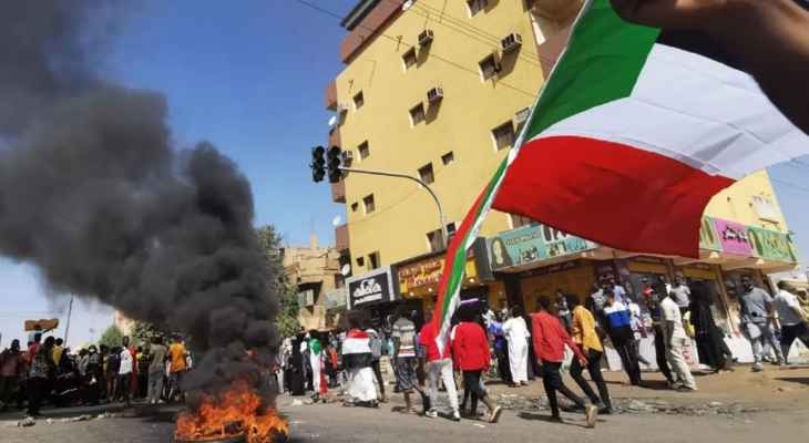 دعوات للعصيان المدني في السودان بعد مظاهرات عنيفة وسقوط ضحايا