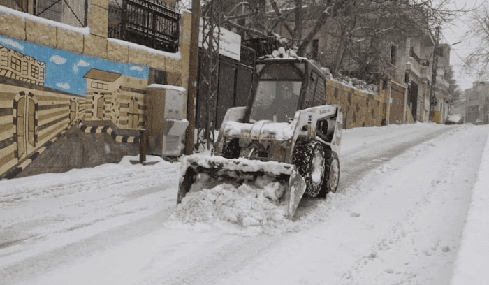 فتح الطرق في #شبعا والجرافات تعمل على فتح طرق قرى العرقوب المقفلة