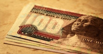 ينهي حياة زوجته بسبب 400 جنيه
