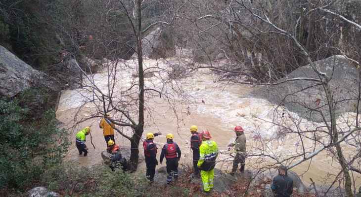 العثور على جثة شخص في العقد الرابع في مجرى نهر الكلب
