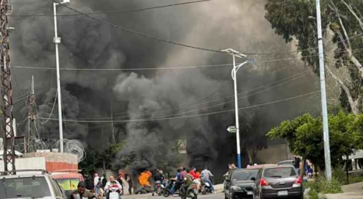 محتجون قطعوا طريق القبة وحالة من التوتر تسود المنطقة