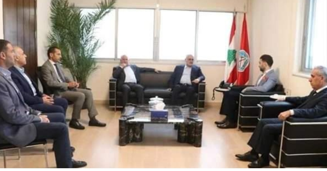 النائب جنبلاط عرض المستجدات مع كتلة التنمية والتحرير