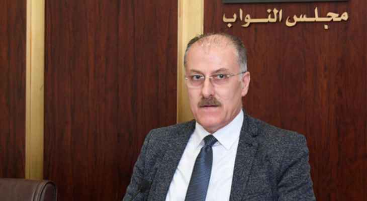 عبدالله: لماذا لا نبدأ التنقيب في البلوكات الداخلية؟