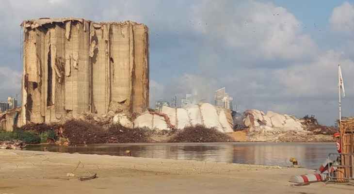 مدير عام مرفأ بيروت: موظفو المرفأ بخير وسير العمل لم يتوقف اليوم او في الايام السابقة