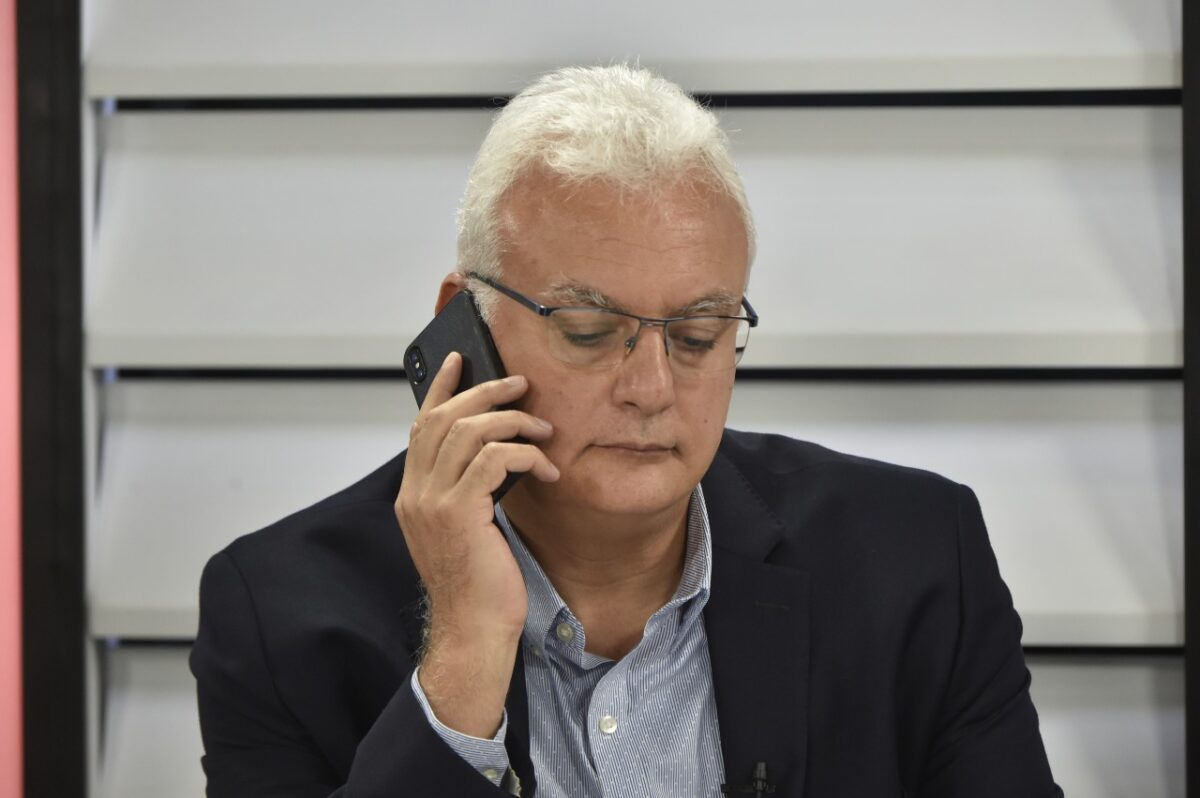 وزير الإتصالات يغشّ!