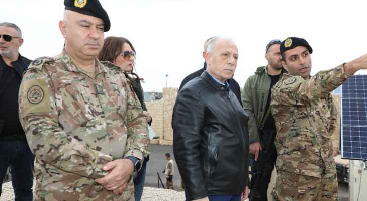 سليم على الحدود الشرقية متفقداً العسكريين: ارى في وجوهكم كل العزم والإرادة لمواجهة الإرهاب وحماية حدود الوطن