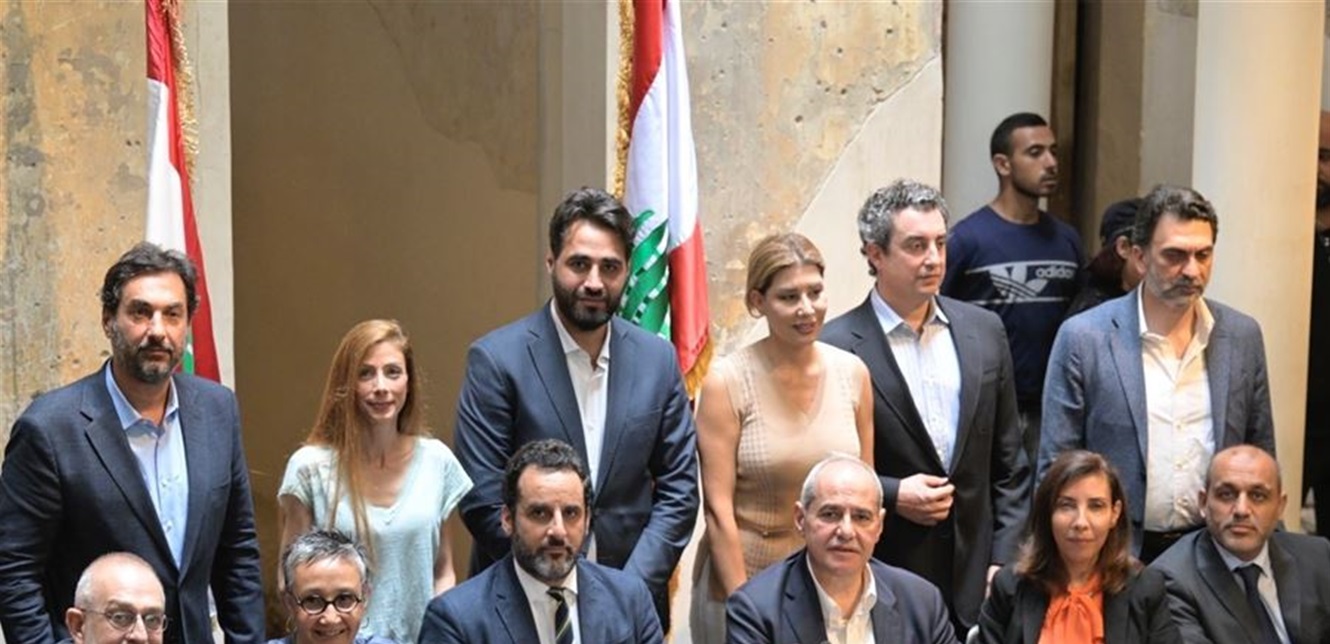 نواب عاتبوا زميلتهم