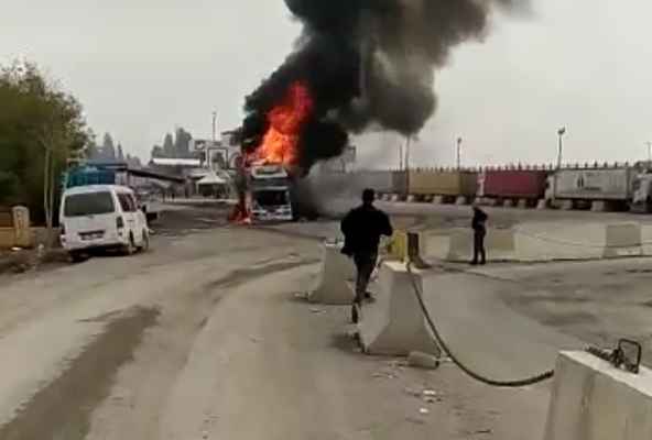 الداخلية التركية: مقتل 3 أشخاص بينهم طفل في سقوط قذائف في قارقاميش على الحدود التركية مع سوريا
