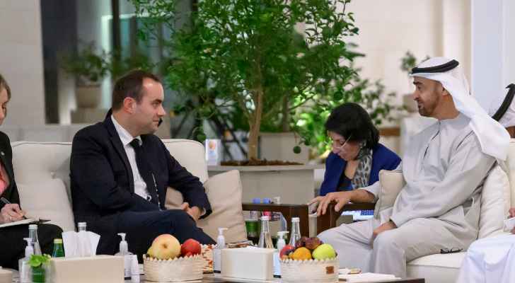 وزير الجيوش الفرنسي زار الإمارات: القوى الأوروبية ملتزمة بضمان سلامة الملاحة البحرية للأشخاص والبضائع