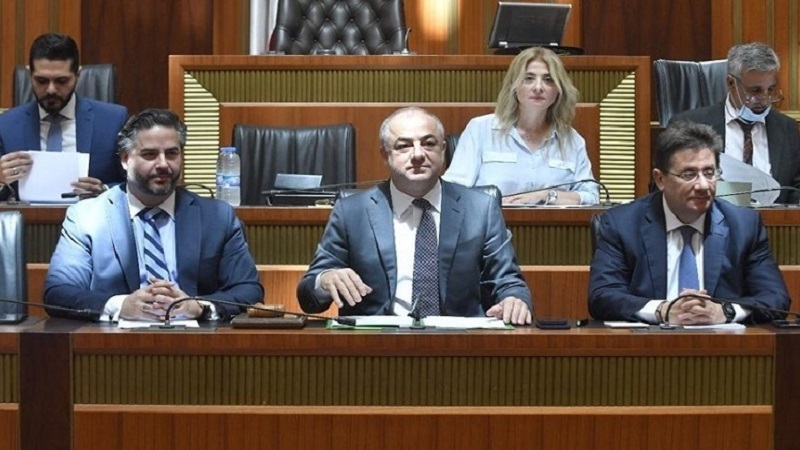 بدء جلسة اللّجان المشتركة لمتابعة درس مواد قانون الكابيتال كونترول