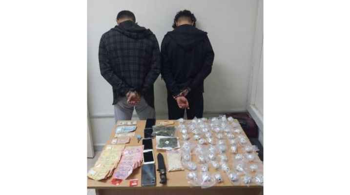 قوى الأمن: توقيف سوريَين بتهمة تجارة وترويج المخدّرات في جونية ومحيطها