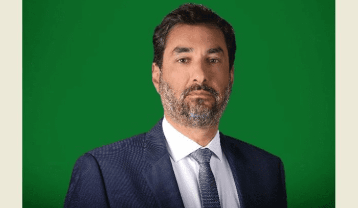 صادق: حكومة ومجلس نواب يعملون بعكس المنطق ولا حياة لمن تنادي