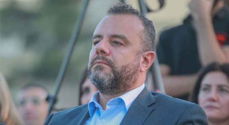 عبد المسيح: مرافقو وزير العدل اعتدوا عليّ بالضرب أنا وصادق وحاصباني ونطالبه فوراً بالاستقالة