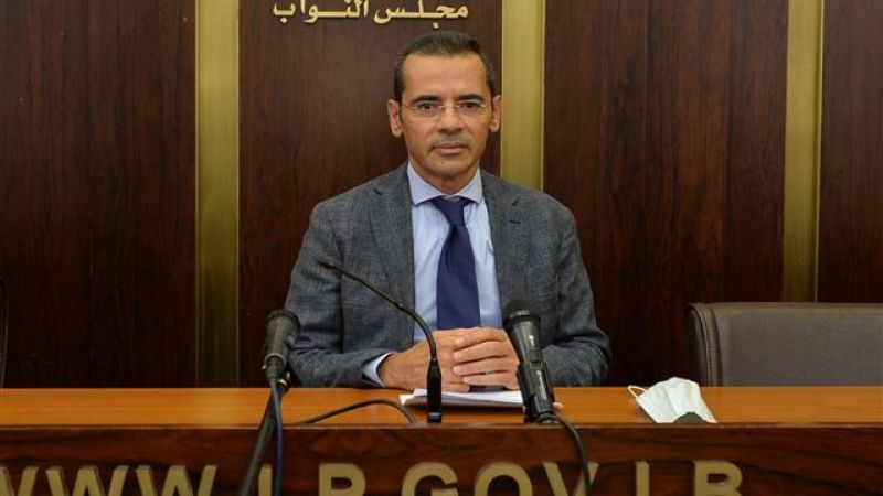 علامة: على الأجهزة الأمنية ملاحقة المخلين بالأمن وتوقيفهم