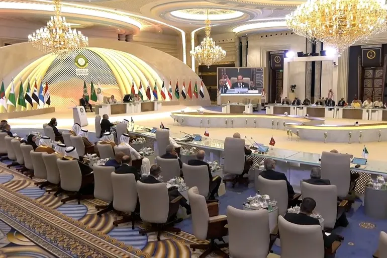 القمة العربية الـ32 تختتم أعمالها بالموافقة على "إعلان جدة"