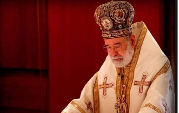 لفت متروبوليت بيروت وتوابعها المطران الياس عودة، إلى أن “بلدنا يعاني بسبب يد ĺلشر