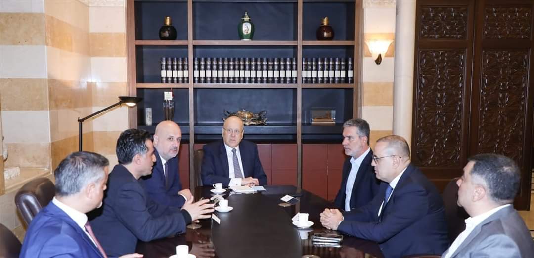 ميقاتي يرأس اجتماعا مخصصا لمطار رفيق الحريري الدولي.