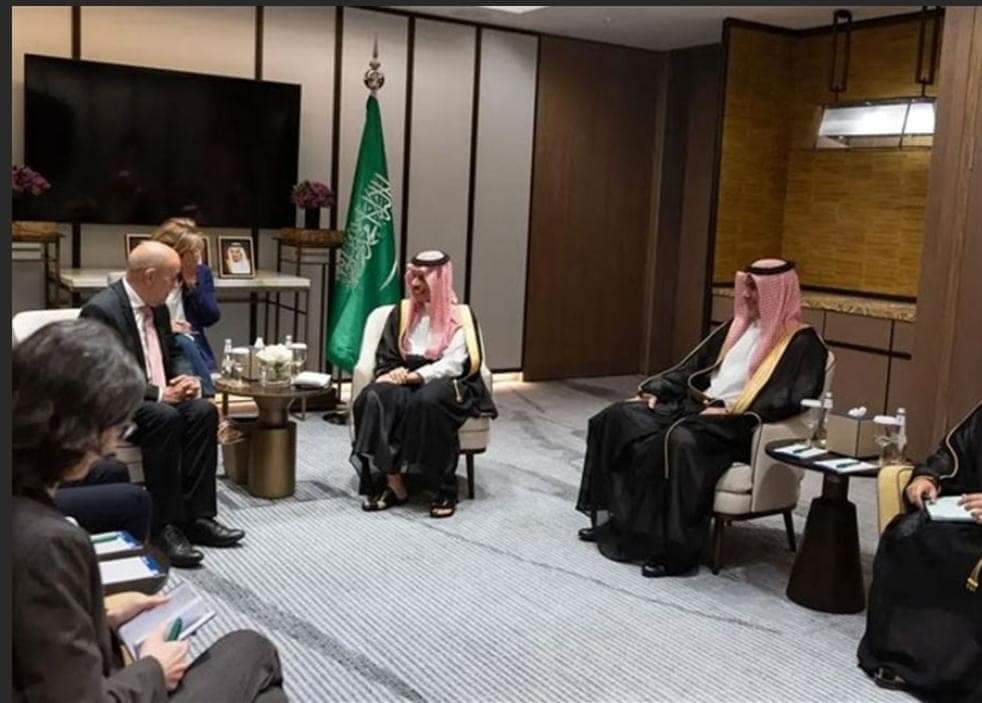 تطوّرات الملفّ اللبنانيّ بين بن فرحان و لو دريان في جدة.,