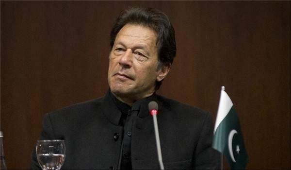 رويترز: القبض على عمران خان عقب حكم بسجنه 3 سنوات