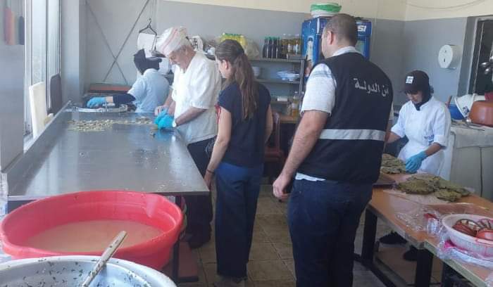 مراقبو الاقتصاد جالوا في مطاعم جزين للتثبت من التزام اصحابها شروط سلامة الغذاء